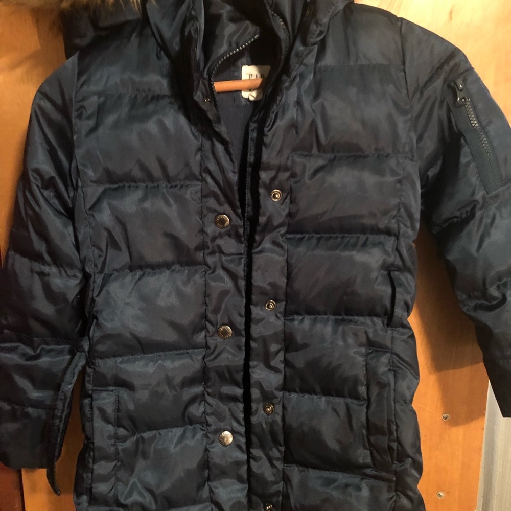 Gap girls puffer jacket with faux fur hood